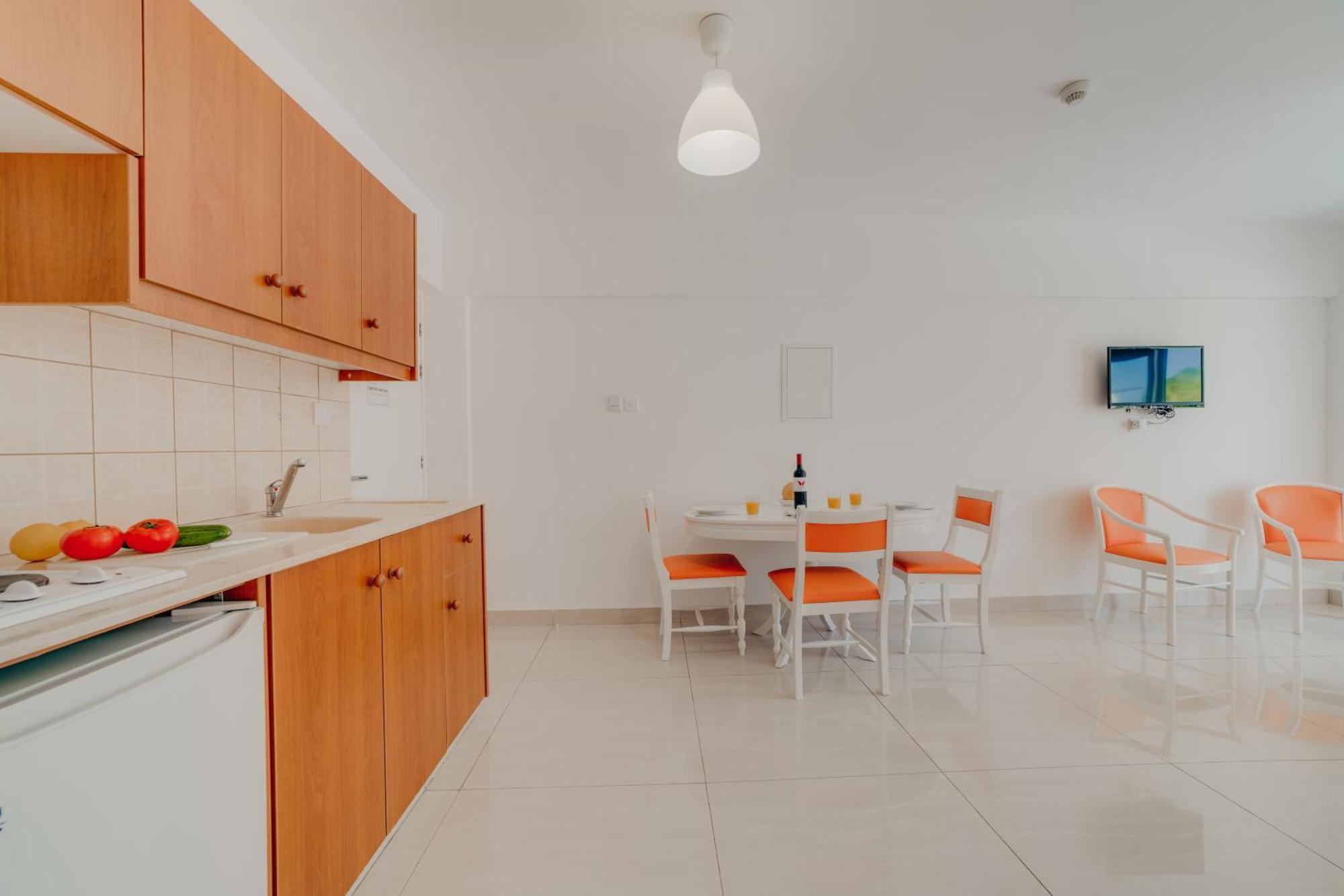 Christos Napa Apartament